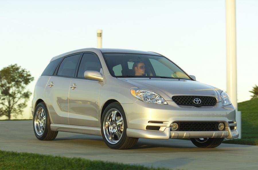  Toyota Corolla Matrix Concept (E130) 2001 года  (фото 33 из 34)